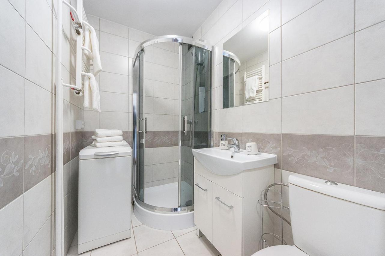 Glow Apartments, Apartament Kolobrzeska Gdańsk Extérieur photo
