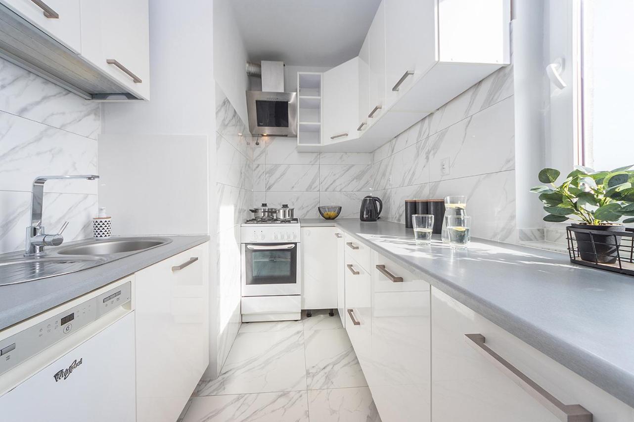 Glow Apartments, Apartament Kolobrzeska Gdańsk Extérieur photo